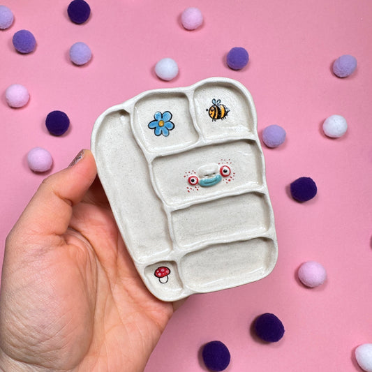Miniature ceramic palette for paints and small items
