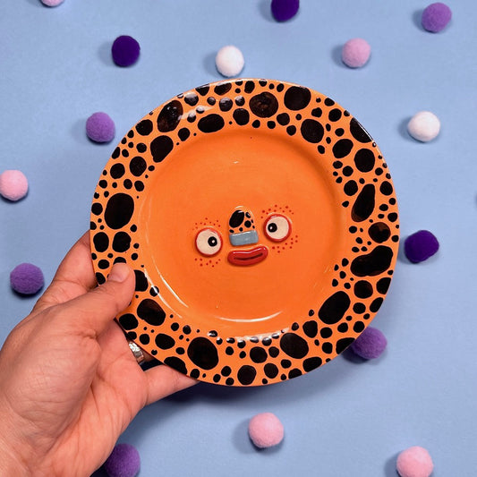 Miniature spotted plate, 15.5cm